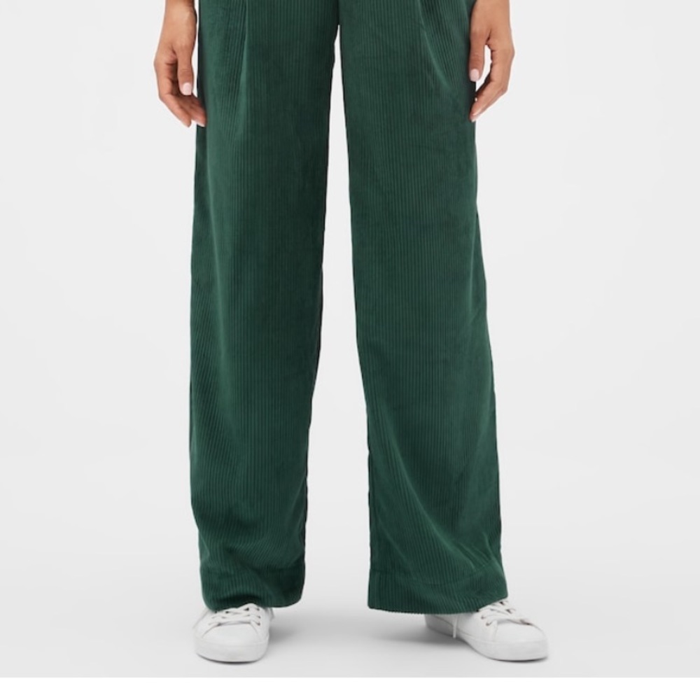 SOLD -Gap High Rise Wide Leg Corduroy Pants